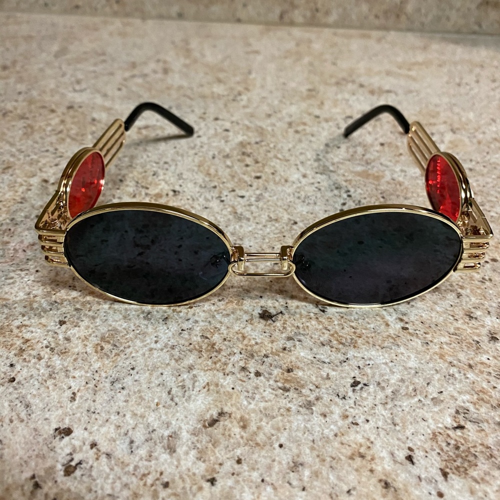 MVP Black & Gold Dragon Oval Frames